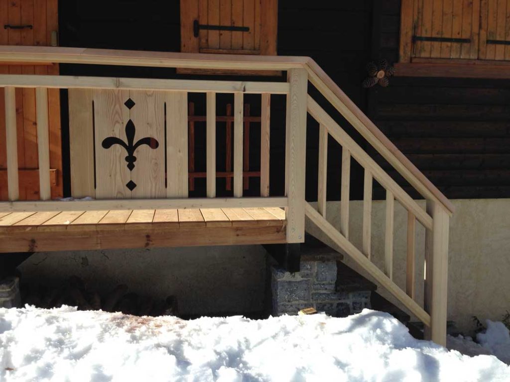 Création d'un escalier bois extérieur